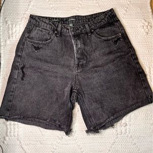 Black short